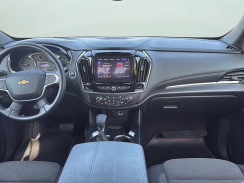 Used 2023 Chevrolet Traverse LT w/ Rear Camera Mirror Package AWD/4WD image 16
