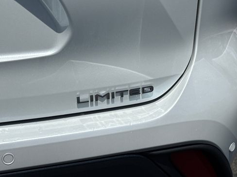 New 2026 Toyota Highlander Limited image 10