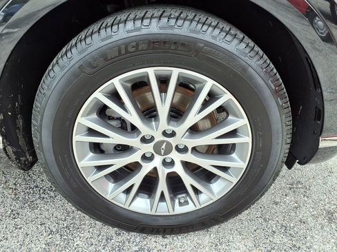 Used 2024 Genesis GV80 2.5T AWD/4WD image 9