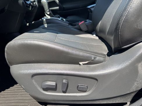 Used 2017 Nissan Rogue SL w/ SL Premium Package AWD/4WD image 15