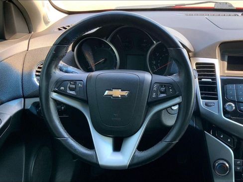 Used 2014 Chevrolet Cruze LT FWD image 5
