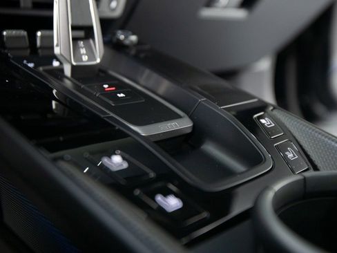 Certified 2025 Porsche 911 Carrera S image 31