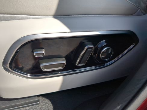 Used 2022 Jeep Grand Cherokee L Summit w/ Advanced Protech Group IV image 50