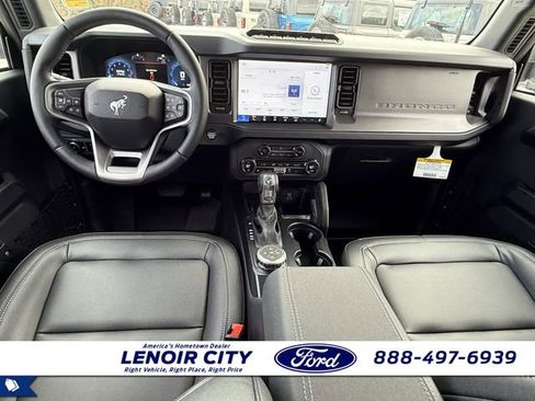 New 2025 Ford Bronco Badlands w/ Sasquatch Package AWD/4WD image 12