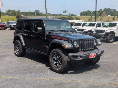 Used 2022 Jeep Wrangler Unlimited Rubicon w/ Dual Top Group AWD/4WD image 2