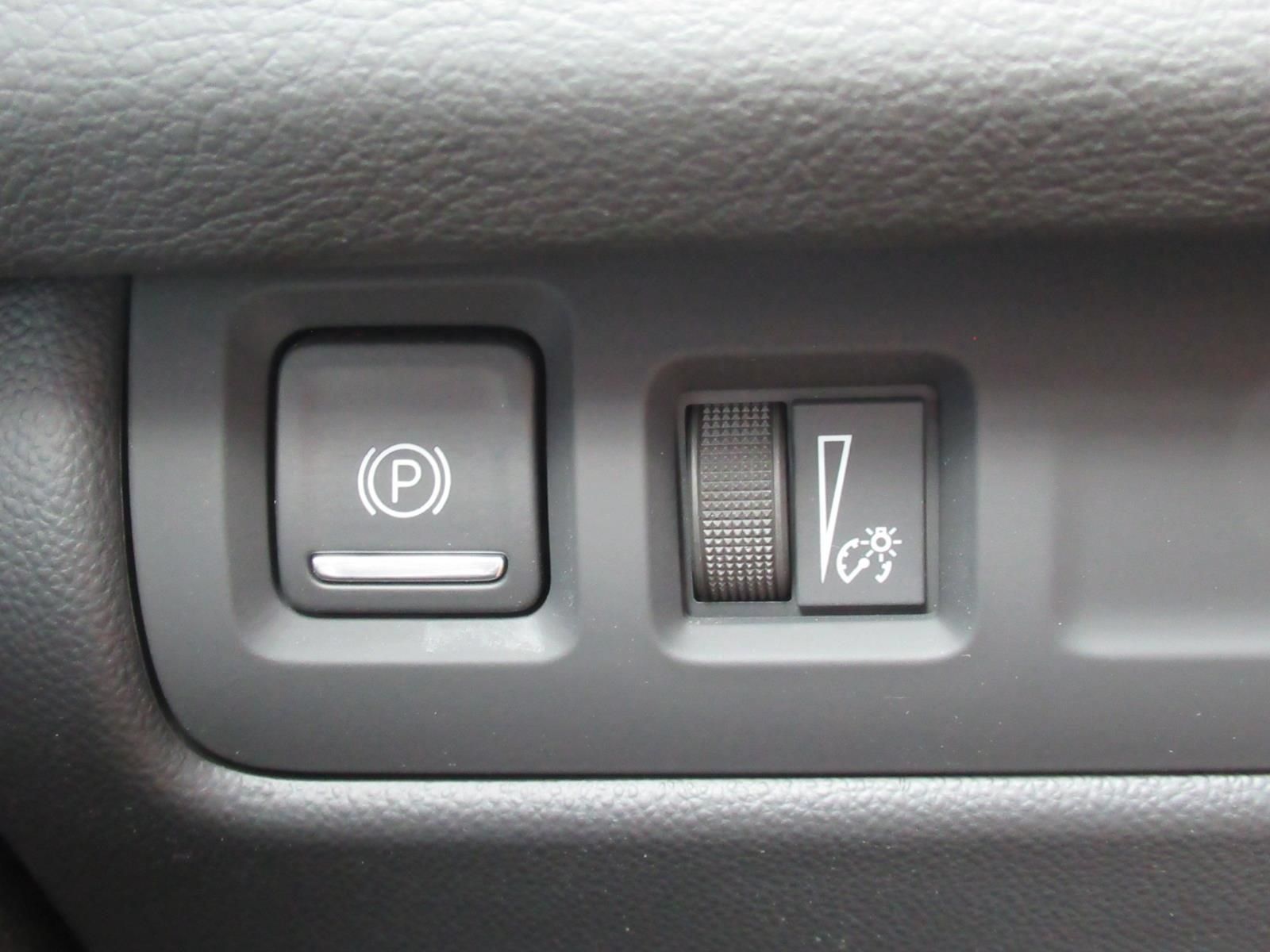 Certified 2025 Cadillac XT4 Sport AWD/4WD image 24