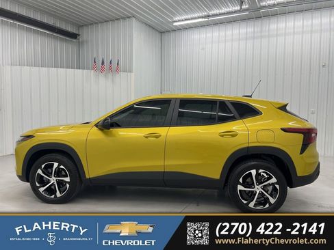 Used 2024 Chevrolet Trax RS image 5