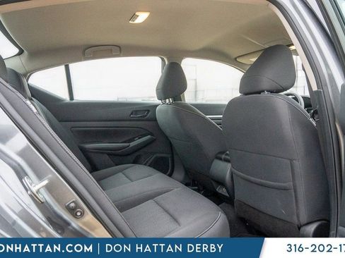 Used 2023 Nissan Altima 2.5 SV image 21