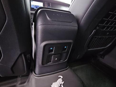 Used 2022 Ford Bronco Black Diamond image 33