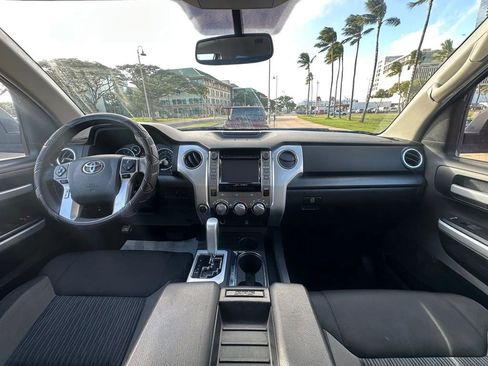 Used 2014 Toyota Tundra SR5 w/ TRD Off Road Package image 10