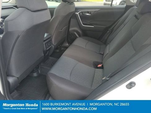 Used 2025 Toyota RAV4 XLE w/ Convenience Package FWD image 18