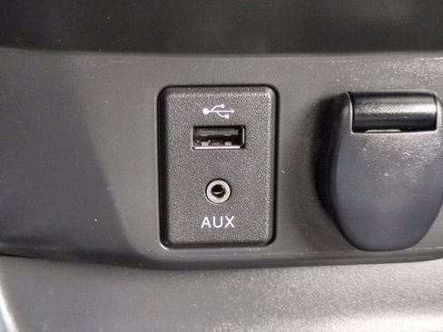 Used 2017 Nissan Rogue Sport SL w/ SL Premium Package image 23