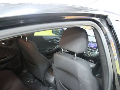 Used 2022 Chevrolet Malibu RS FWD image 10