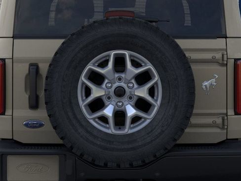 New 2025 Ford Bronco Badlands image 24