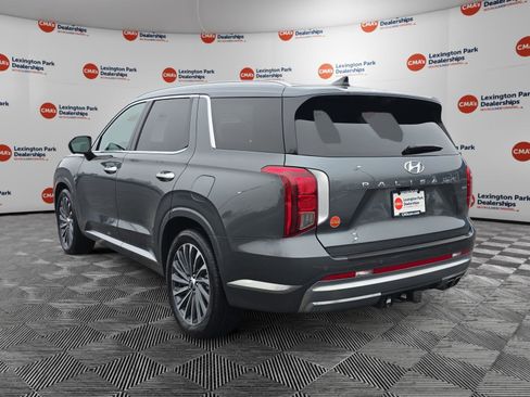 Used 2024 Hyundai Palisade Calligraphy image 5