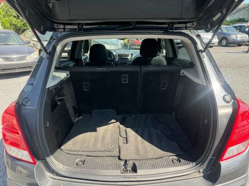 Used 2016 Chevrolet Trax LS AWD/4WD image 16