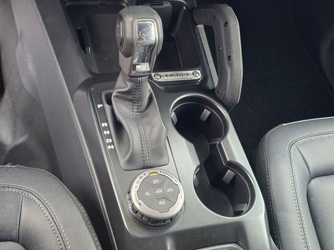 New 2026 Ford Bronco Badlands image 14