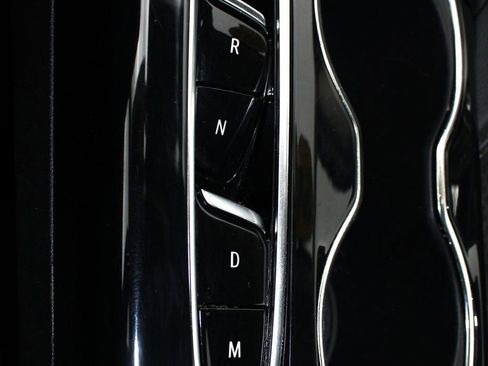 Used 2022 Buick Envision Preferred image 32