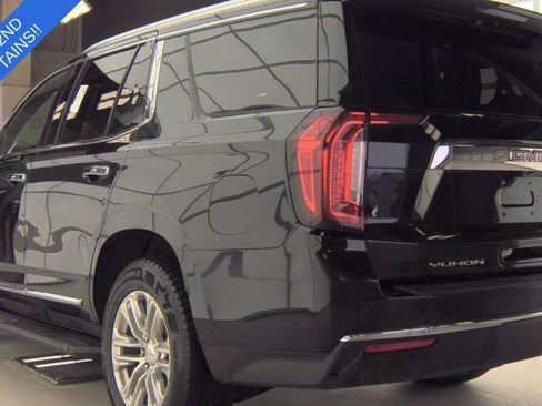 Used 2023 GMC Yukon SLT image 2