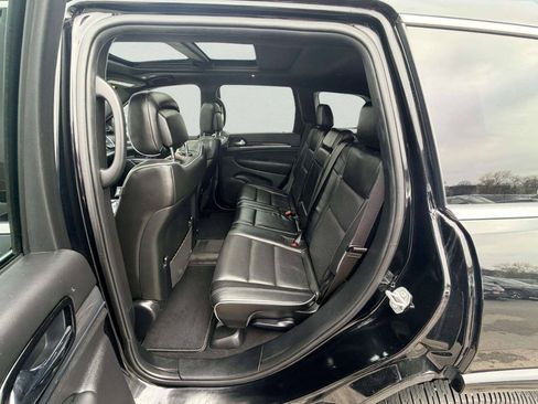 Used 2020 Jeep Grand Cherokee Overland AWD/4WD image 22