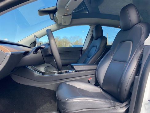 Used 2023 Tesla Model Y AWD image 10