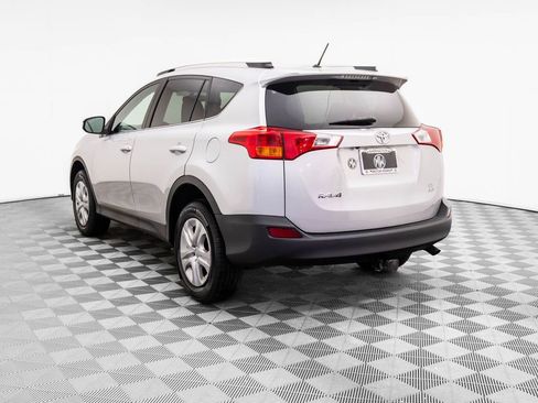 Used 2014 Toyota RAV4 LE image 4