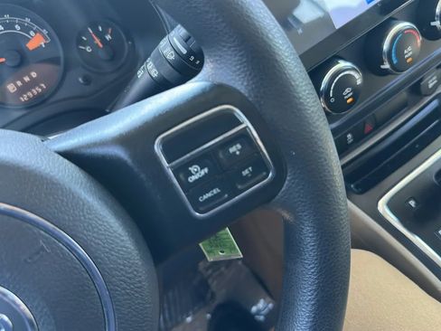 Used 2015 Jeep Patriot Sport FWD image 36