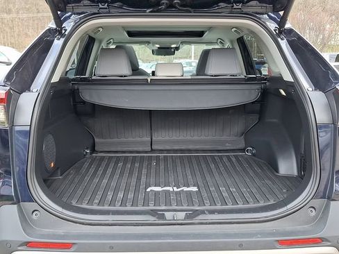 Used 2025 Toyota RAV4 Limited w/ Advanced Technology Package image 28