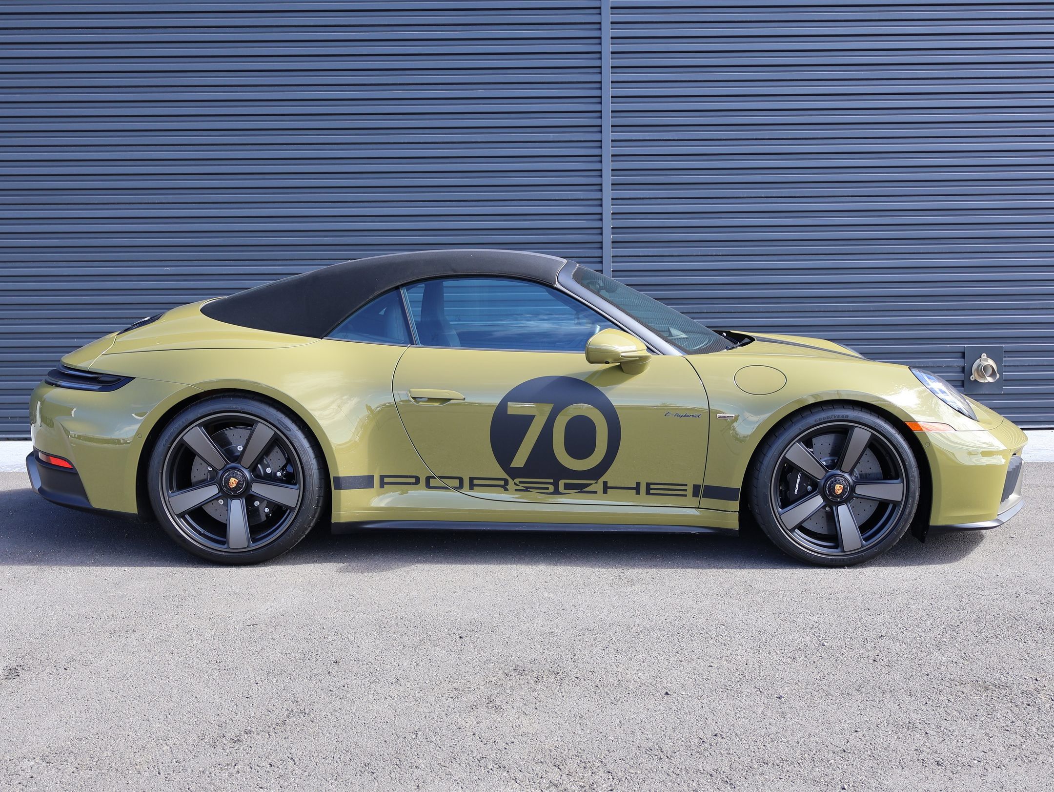 Certified 2026 Porsche 911 Carrera GTS RWD image 11