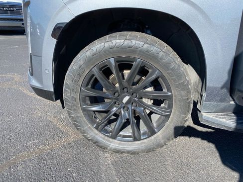 Used 2021 Cadillac Escalade ESV Sport Platinum image 19