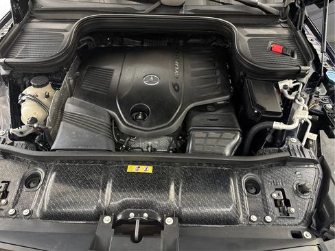 Used 2020 Mercedes-Benz GLS 450 4MATIC image 29