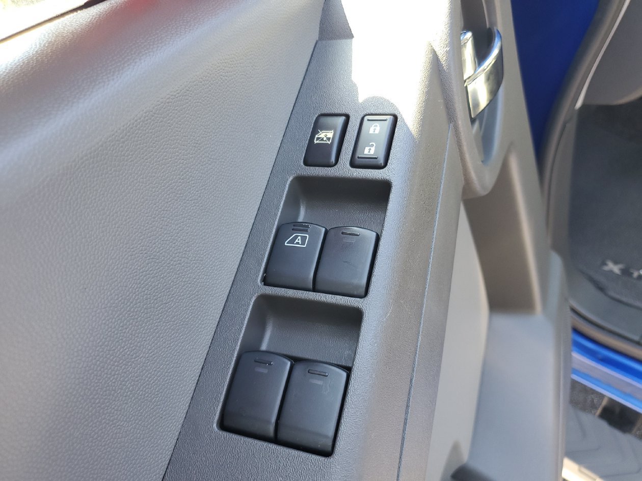 Used 2014 Nissan Xterra S w/ Value Package RWD image 17