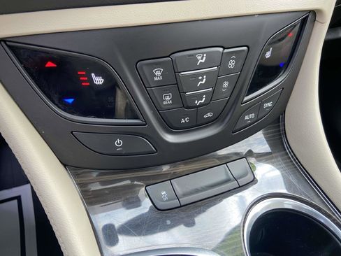 Used 2020 Buick Envision Essence w/ Experience Buick Package image 15