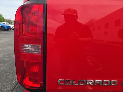 Used 2019 Chevrolet Colorado Z71 AWD/4WD image 22