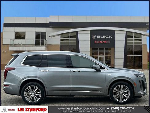 Used 2024 Cadillac XT6 Premium Luxury w/ LPO, Floor Liner Package AWD/4WD image 7