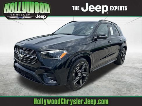 Used 2025 Mercedes-Benz GLE 350 4MATIC w/ AMG Line Exterior image 1