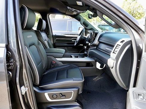 New 2026 RAM 1500 Laramie AWD/4WD image 16