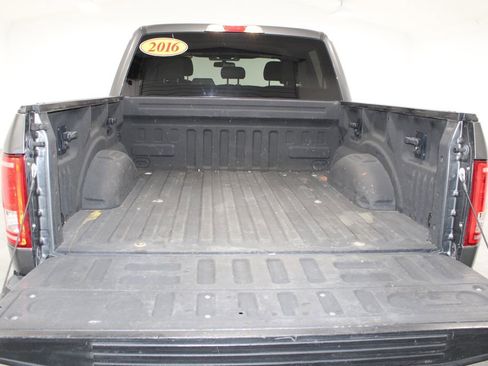 Used 2016 Ford F150 XLT image 17