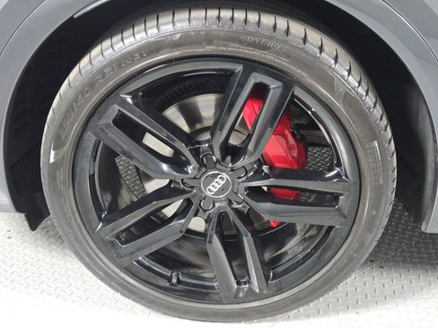 Used 2024 Audi SQ5 Premium Plus w/ Premium Plus Package image 9