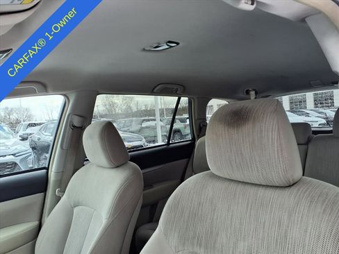 Used 2014 Subaru Outback 2.5i Premium w/ Accessory Value Package (OYT) image 19