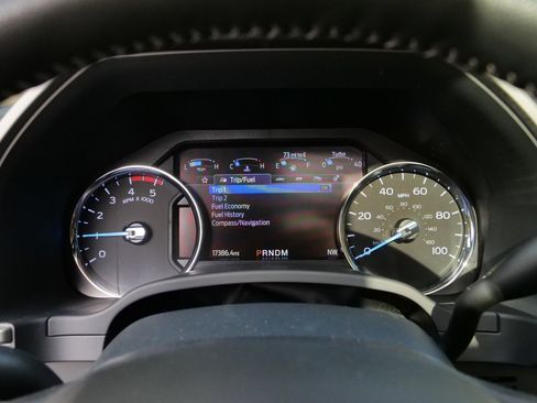 Used 2022 Ford F250 Lariat w/ Tremor Off-Road Package image 10