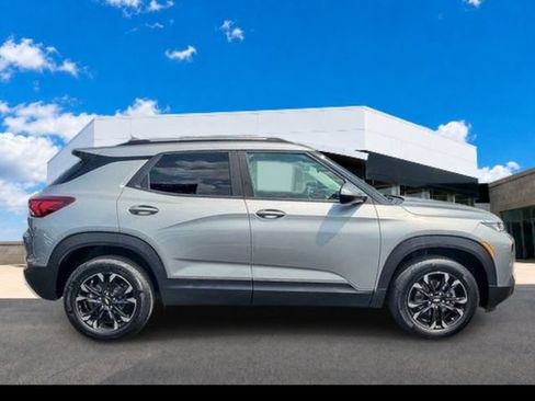 Certified 2023 Chevrolet TrailBlazer LT AWD/4WD image 13