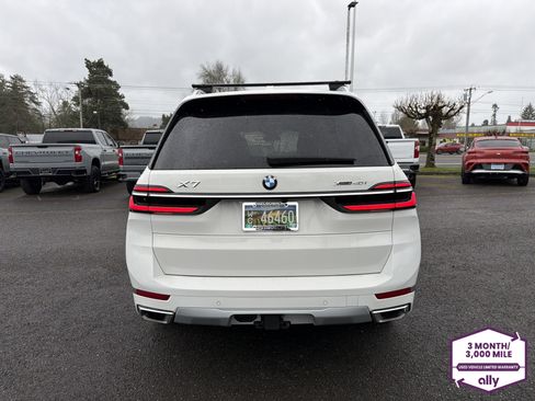 Used 2024 BMW X7 xDrive40i w/ Executive Package image 5