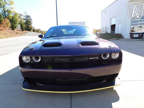 Used 2020 Dodge Challenger SRT Super Stock image 4