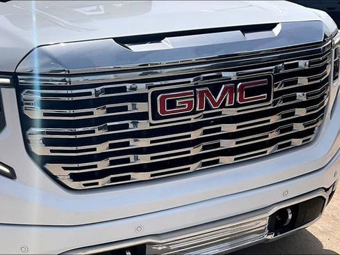 Used 2023 GMC Sierra 1500 Denali AWD/4WD image 31
