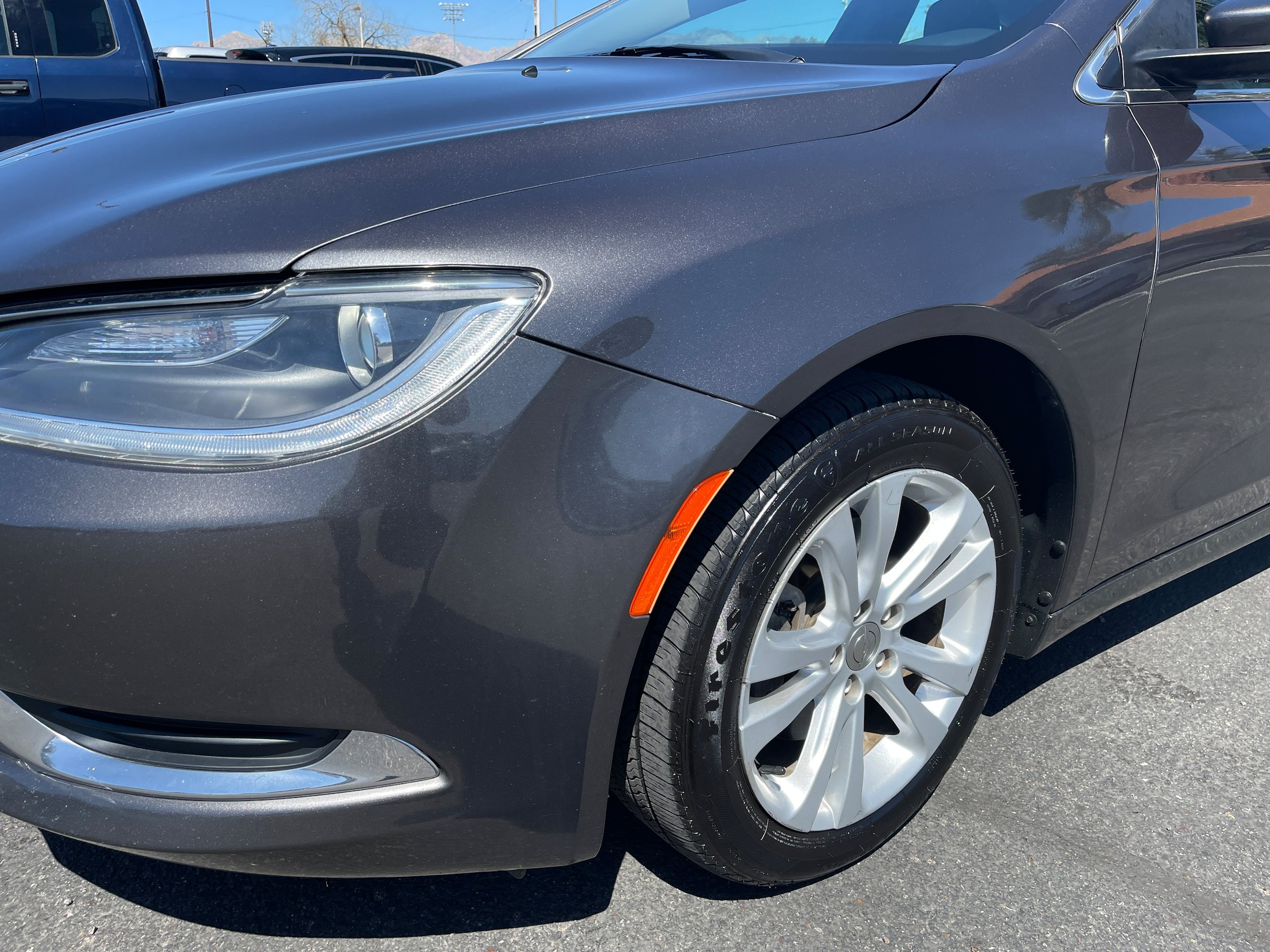 Used 2016 Chrysler 200 Limited FWD image 11