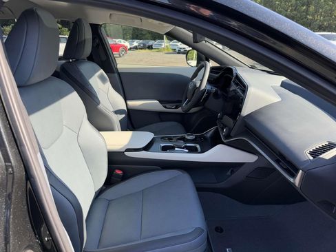 Used 2025 Lexus RZ 450e image 15