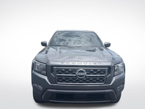 Certified 2024 Nissan Frontier SV w/ SV Convenience Package RWD image 2