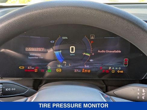 New 2025 Chevrolet Blazer EV LT image 19