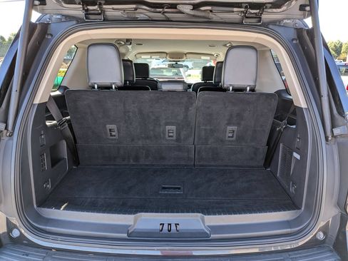 Used 2024 Ford Expedition XLT RWD image 34